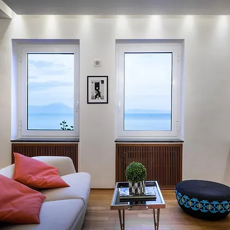 Lhp Posillipo Apartman